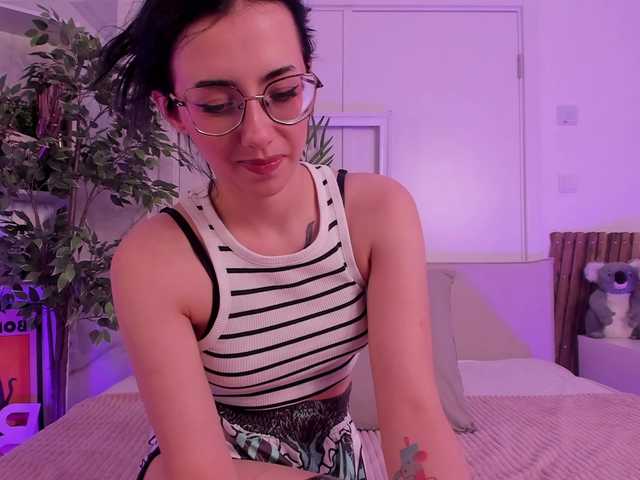 NaoimiMay live cam on BongaCams