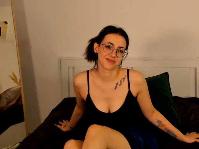 NaoimiMay live cam on BongaCams