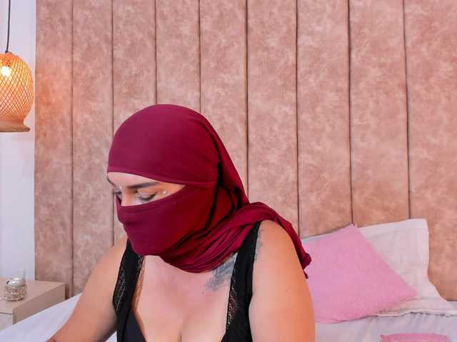 alyshhaa live cam on BongaCams