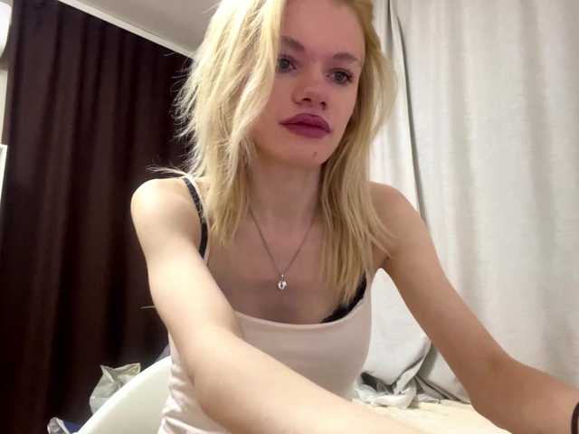 CelsaRadon live cam on BongaCams
