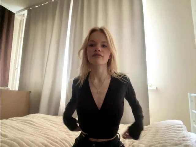 CelsaRadon live cam on BongaCams