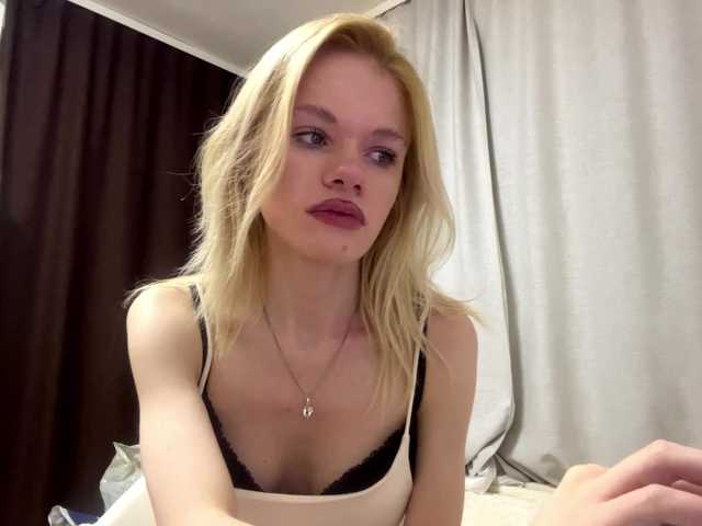 CelsaRadon live cam on BongaCams