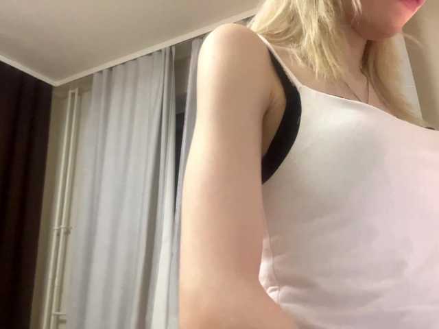 CelsaRadon live cam on BongaCams