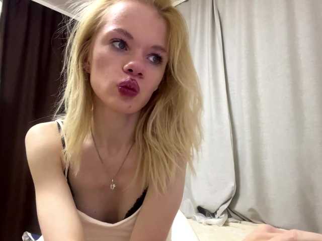CelsaRadon live cam on BongaCams