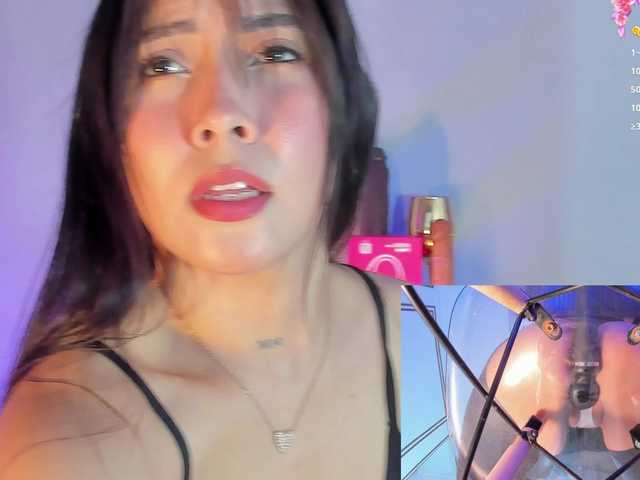 AlannaJoness live cam on BongaCams