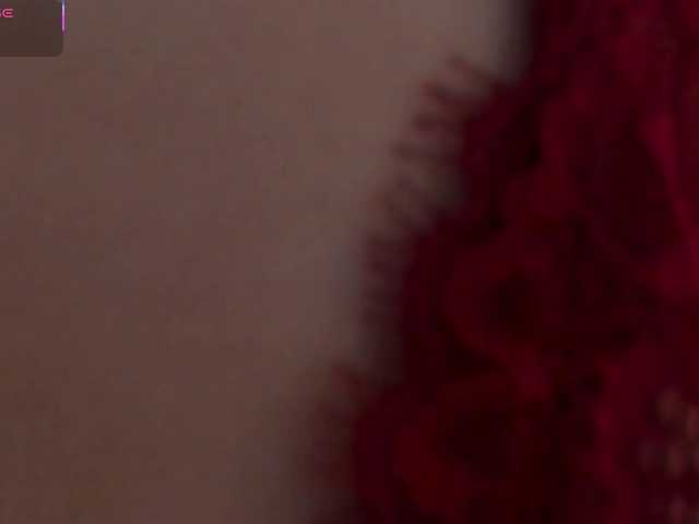 AlannaJoness live cam on BongaCams