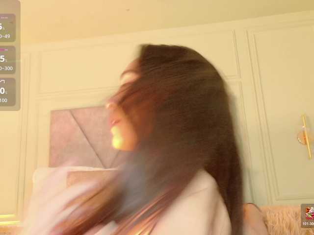 AlannaJoness live cam on BongaCams