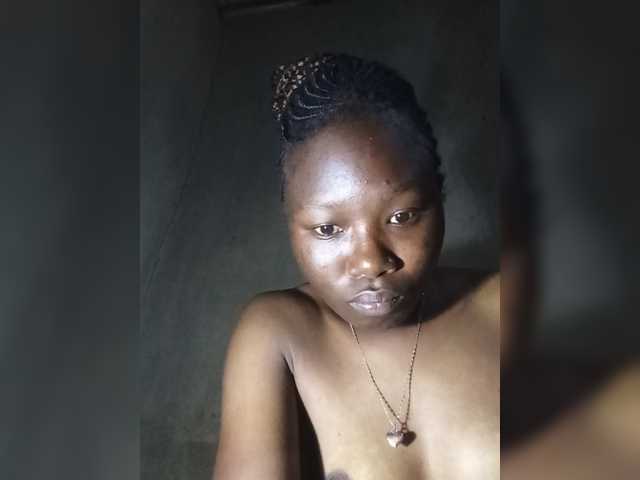 PrincessDee live cam on BongaCams