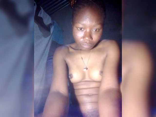 PrincessDee, live now on BongaCams