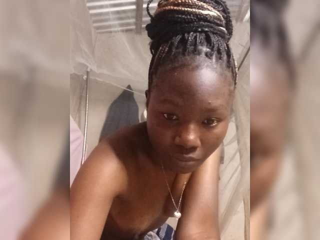 PrincessDee live cam on BongaCams