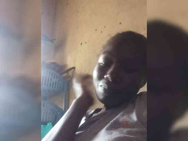 PrincessDee webcam