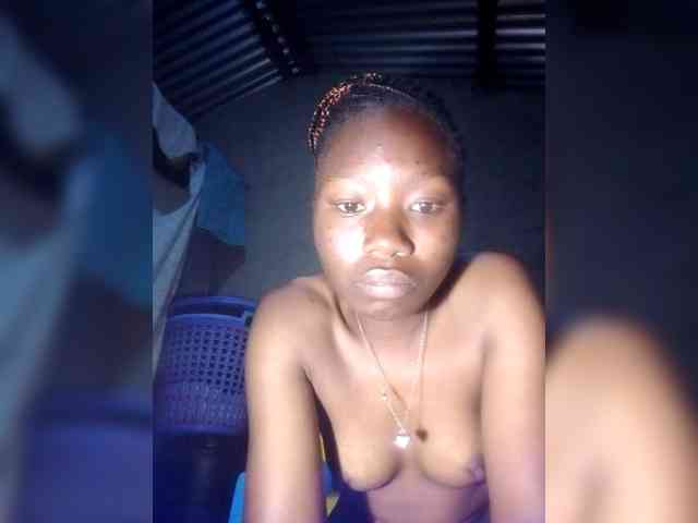 PrincessDee webcam