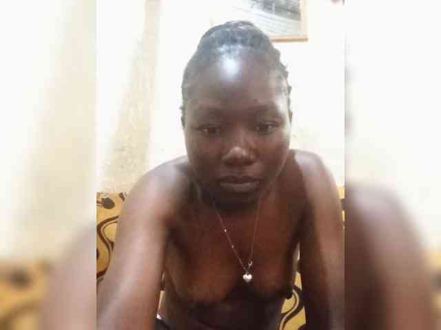 PrincessDee webcam