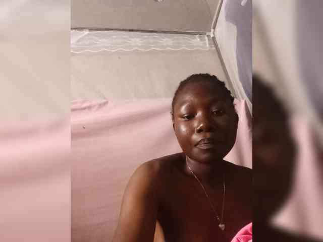 PrincessDee webcam