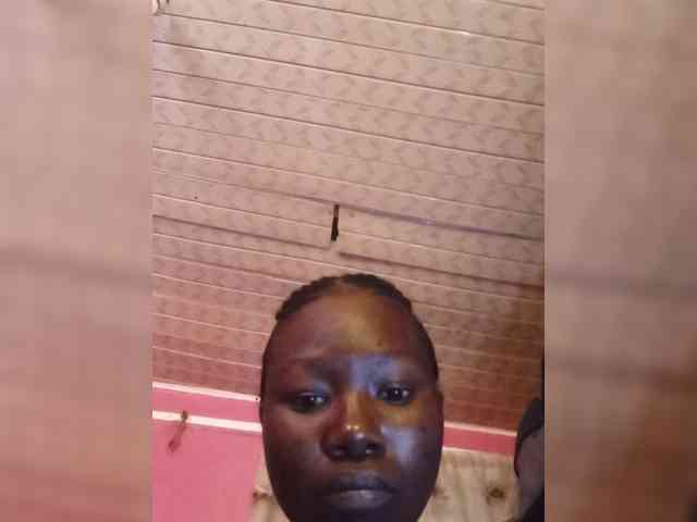 PrincessDee webcam