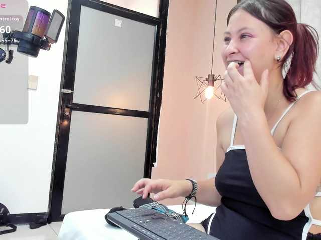 LIACONNOR live cam on BongaCams
