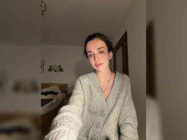 ohhangel live female cam on bongacams