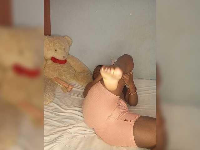 Spotless live cam on BongaCams
