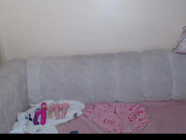 BadLilDoll live cam on BongaCams