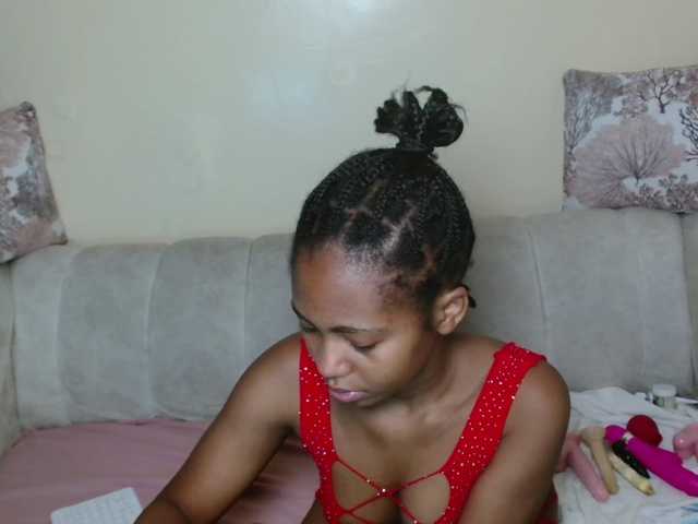 BadLilDoll live cam on BongaCams