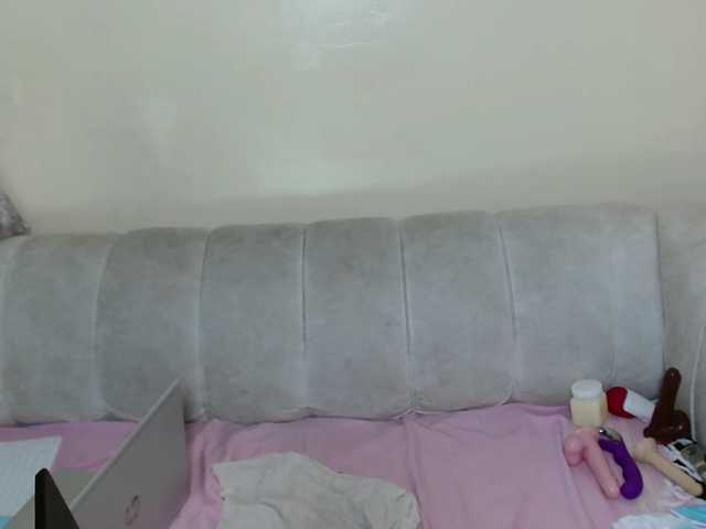 BadLilDoll live cam preview