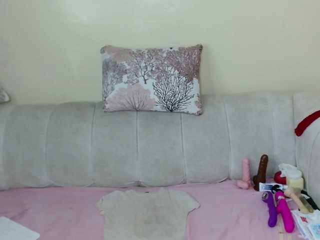 BadLilDoll live cam on BongaCams