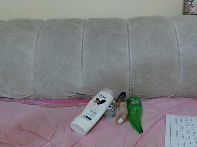 BadLilDoll live cam preview