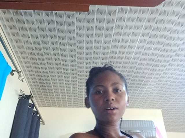 BadLilDoll live cam on BongaCams