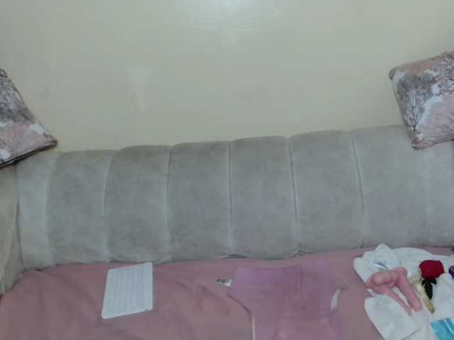 BadLilDoll live cam preview