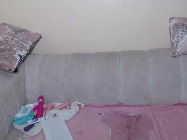 BadLilDoll live cam on BongaCams