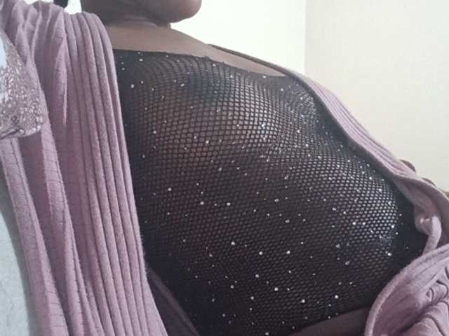 BadLilDoll live cam on BongaCams