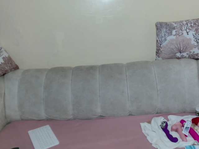 BadLilDoll live cam on BongaCams