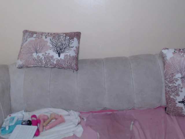 BadLilDoll live cam on BongaCams