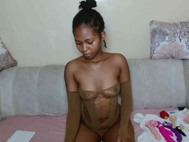 BadLilDoll webcam