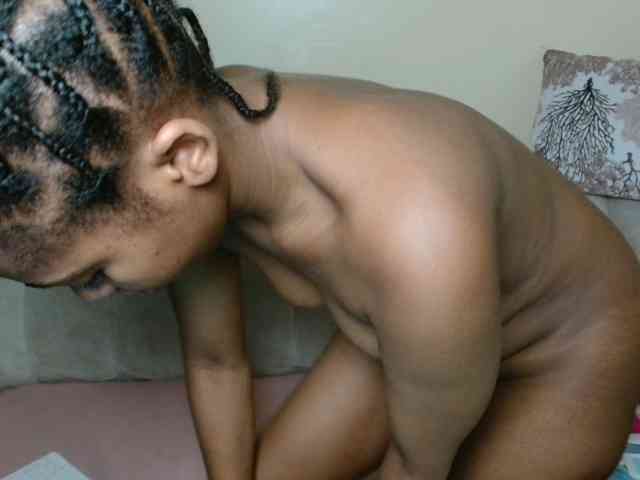 BadLilDoll webcam