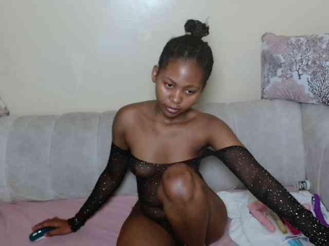 BadLilDoll webcam