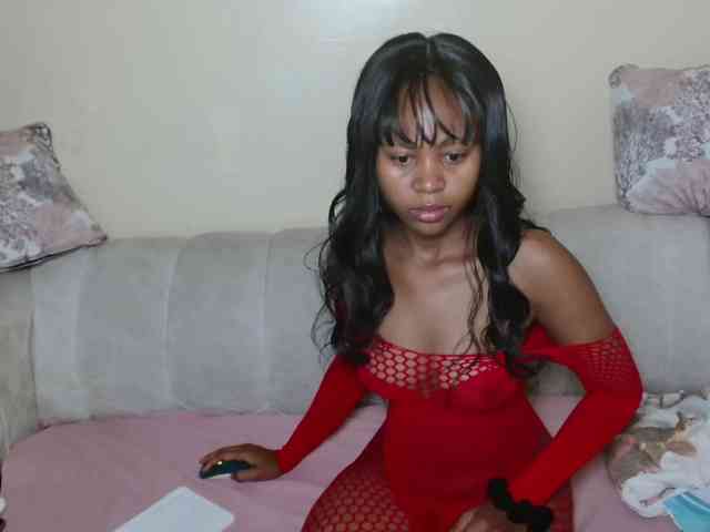 BadLilDoll webcam