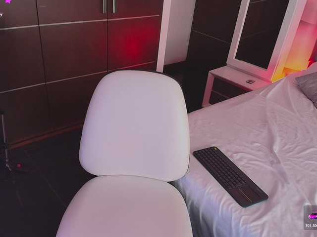 ShallomMuse live cam on BongaCams