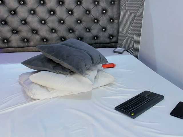 ShallomMuse live cam on BongaCams
