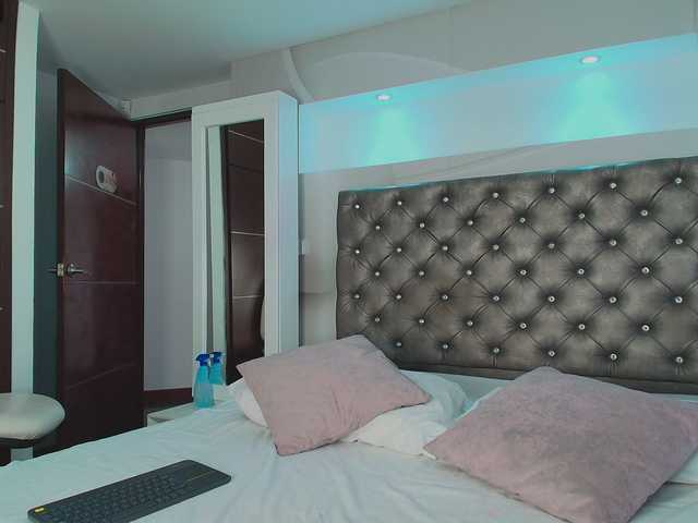 ShallomMuse live cam preview