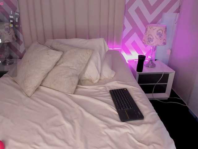 ShallomMuse live cam on BongaCams