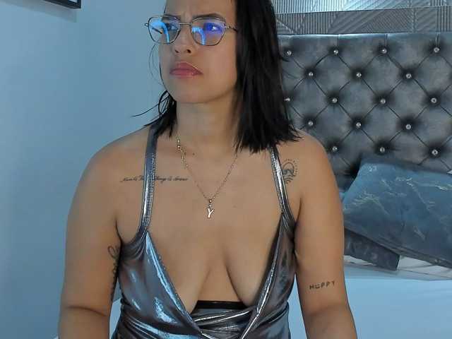 ShallomMuse live cam on BongaCams
