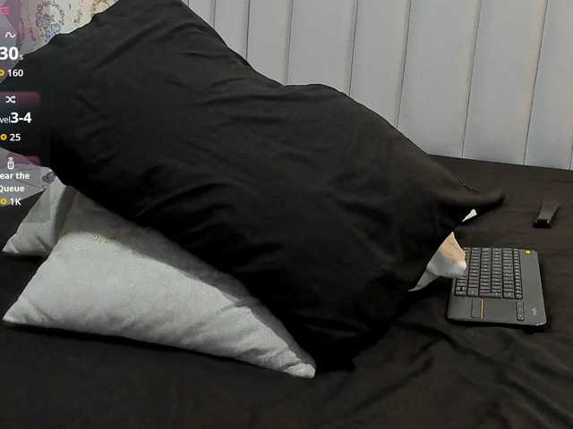 ShallomMuse live cam on BongaCams