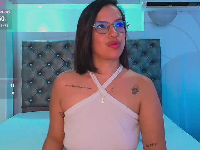 ShallomMuse live cam on BongaCams