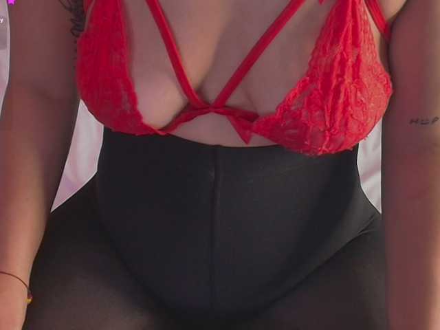 ShallomMuse live cam on BongaCams