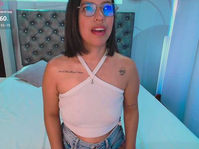ShallomMuse live cam on BongaCams