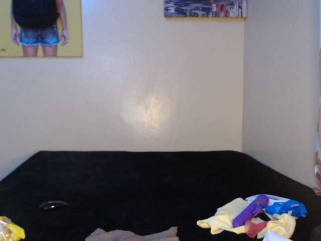 Lustelle live cam on BongaCams