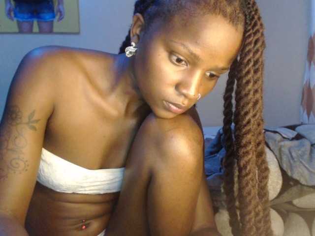 Lustelle live cam preview