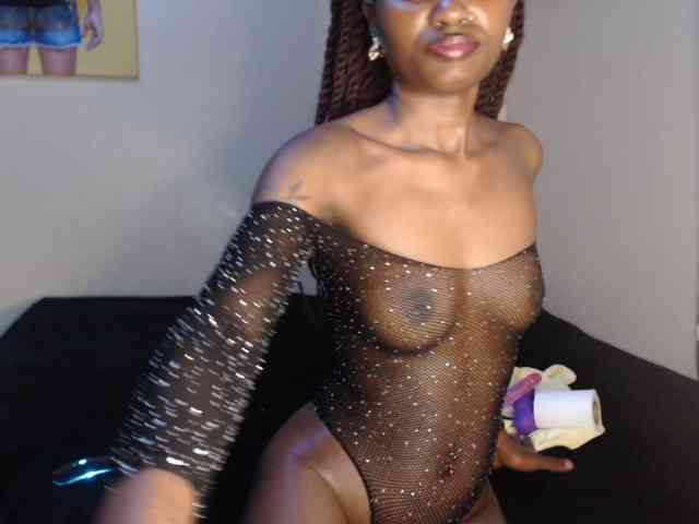 lustelle's live room