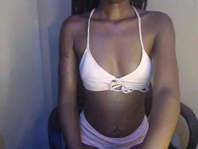 Model: Lustelle